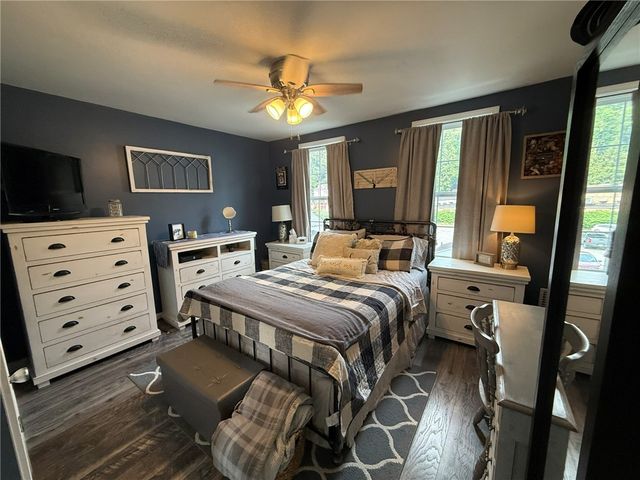 908 Evergreen Ave, Millvale, PA 15209