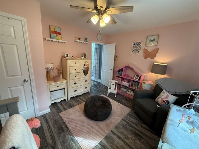 908 Evergreen Ave, Millvale, PA 15209