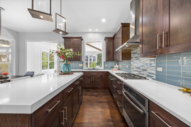 4328 Winterberry Avenue, Naperville, IL 60564