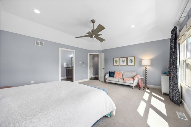 4328 Winterberry Avenue, Naperville, IL 60564