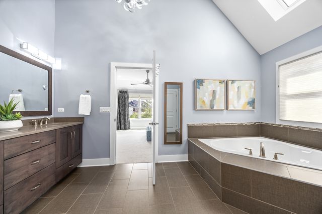 4328 Winterberry Avenue, Naperville, IL 60564