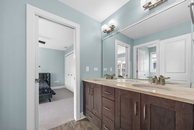 4328 Winterberry Avenue, Naperville, IL 60564