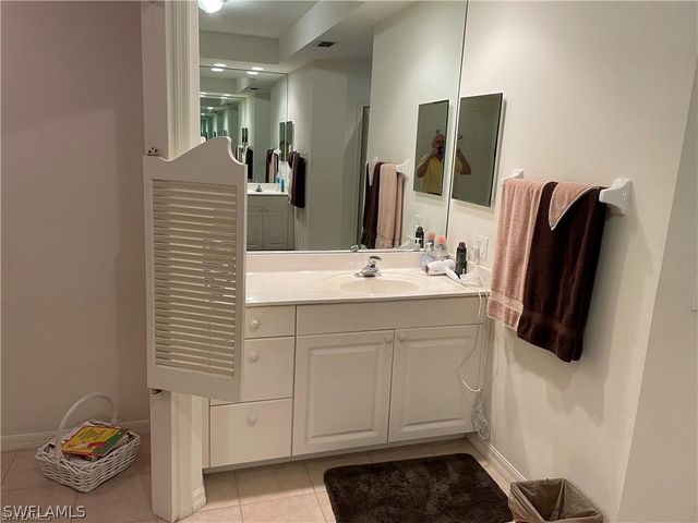 2288 Ashton Oaks LN 7-103, Naples, FL 34109