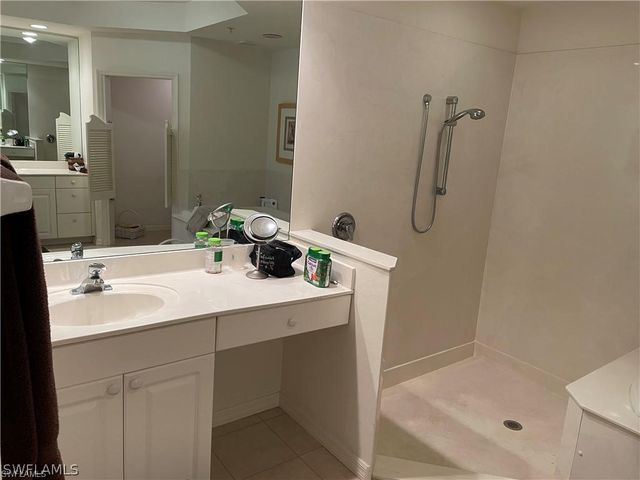 2288 Ashton Oaks LN 7-103, Naples, FL 34109