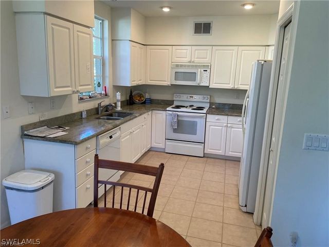 2288 Ashton Oaks LN 7-103, Naples, FL 34109