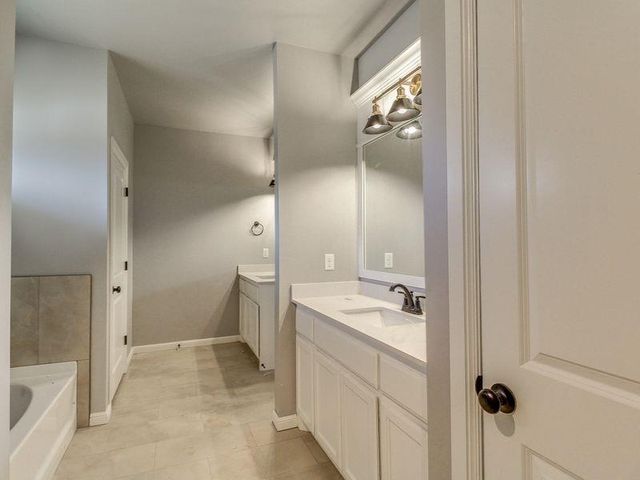 11701 Ward Road, Edmond, OK 73034