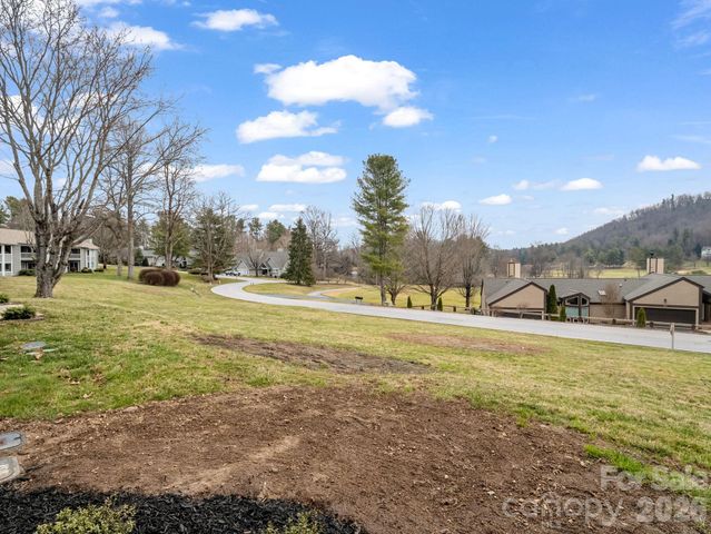 303 Golfside Drive, Flat Rock, NC 28731
