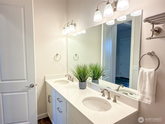 4689 Petrel Street, Port Townsend, WA 98368