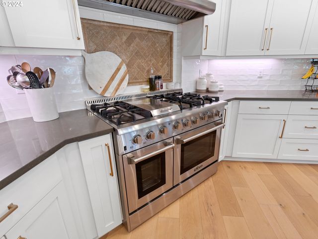 9010 Sw INEZ St, Tigard, OR 97224