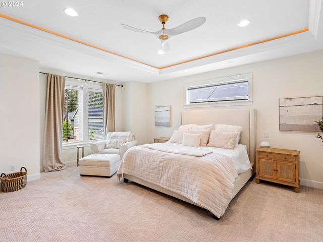 9010 Sw INEZ St, Tigard, OR 97224