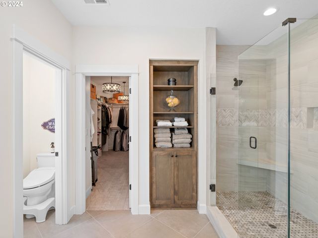 9010 Sw INEZ St, Tigard, OR 97224