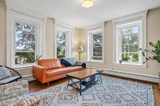 30 Rosedale Avenue, Manchester, NH 03103