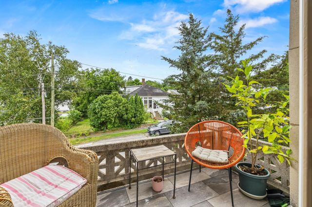 30 Rosedale Avenue, Manchester, NH 03103