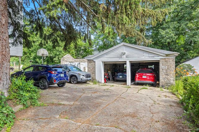 30 Rosedale Avenue, Manchester, NH 03103