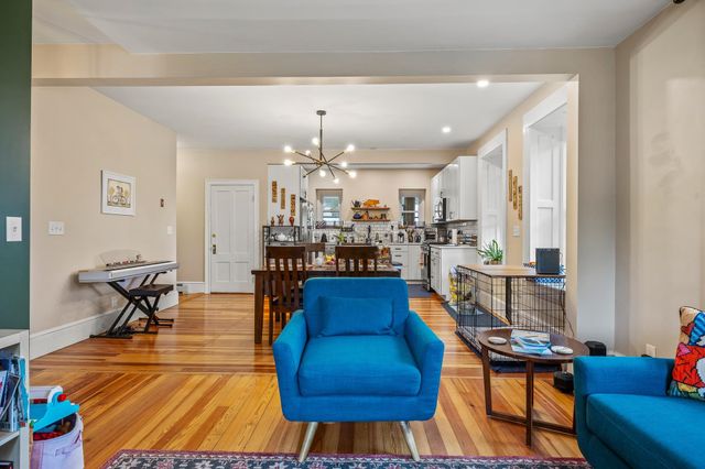 30 Rosedale Avenue, Manchester, NH 03103