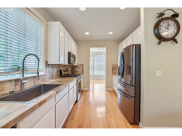 15858 Se CHELSEA MORNING Dr, Happy Valley, OR 97086