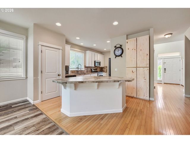 15858 Se CHELSEA MORNING Dr, Happy Valley, OR 97086