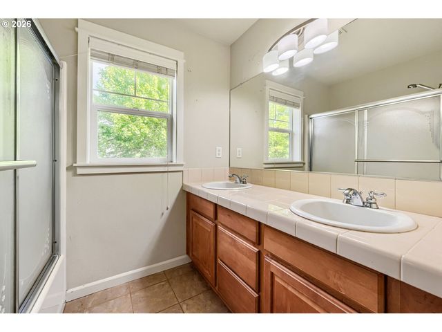 15858 Se CHELSEA MORNING Dr, Happy Valley, OR 97086