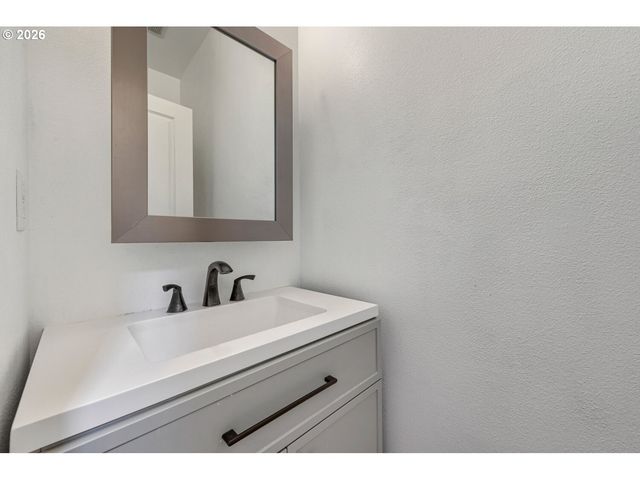 15858 Se CHELSEA MORNING Dr, Happy Valley, OR 97086