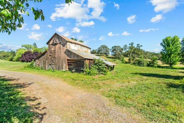 2105 Precision Pl, Auburn, CA 95603
