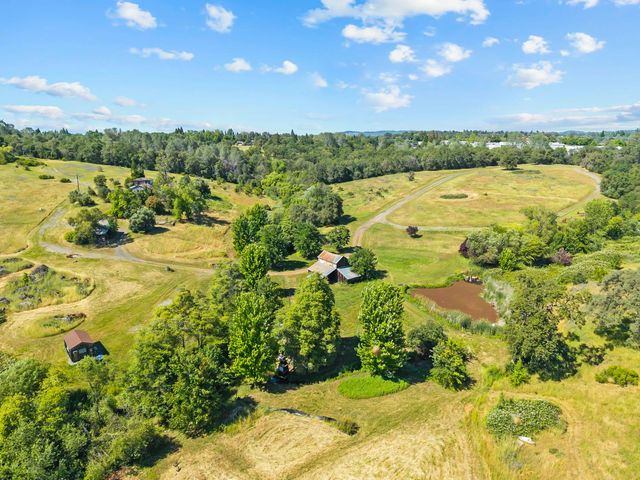 2105 Precision Pl, Auburn, CA 95603