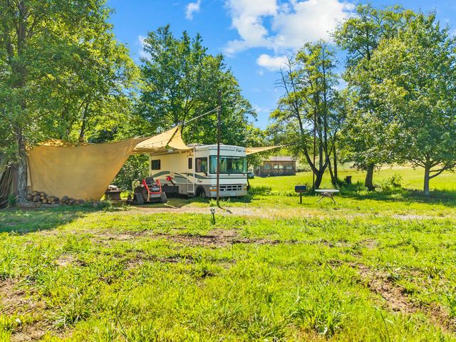 2105 Precision Pl, Auburn, CA 95603