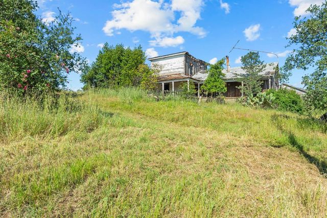 2105 Precision Pl, Auburn, CA 95603