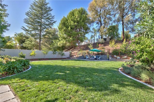 32098 Camino Seneco, Temecula, CA 92592