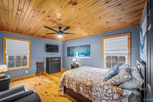 611-1 Cove Road, Mentone, AL 35984