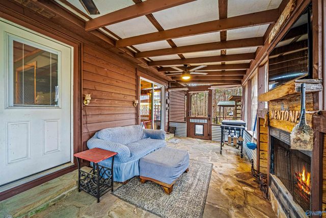 611-1 Cove Road, Mentone, AL 35984