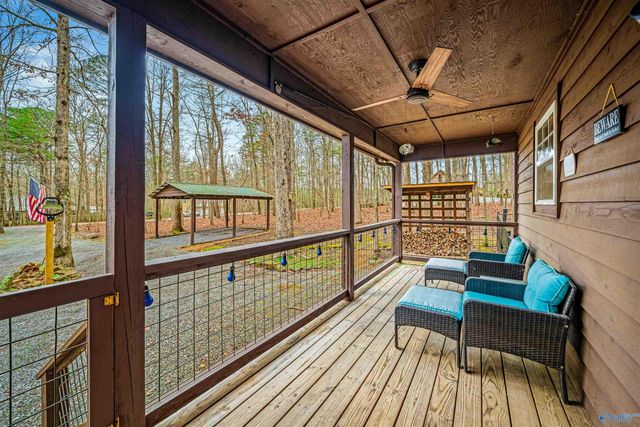 611-1 Cove Road, Mentone, AL 35984