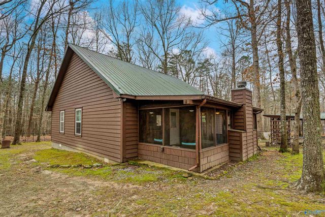 611-1 Cove Road, Mentone, AL 35984