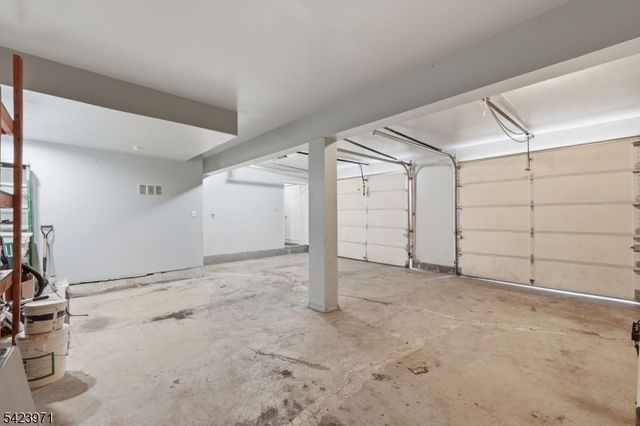 172 Carroll St, Paterson City, NJ 07501