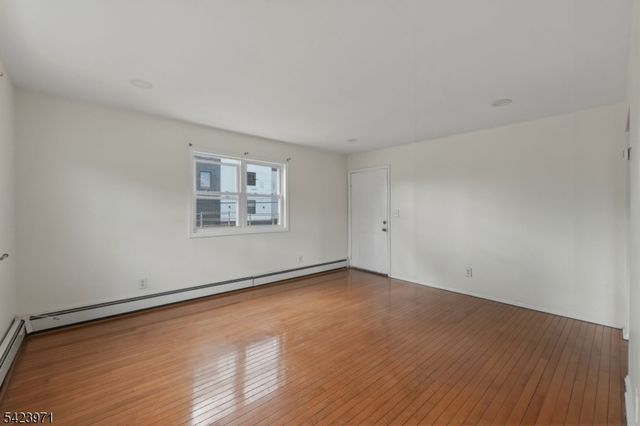 172 Carroll St, Paterson City, NJ 07501