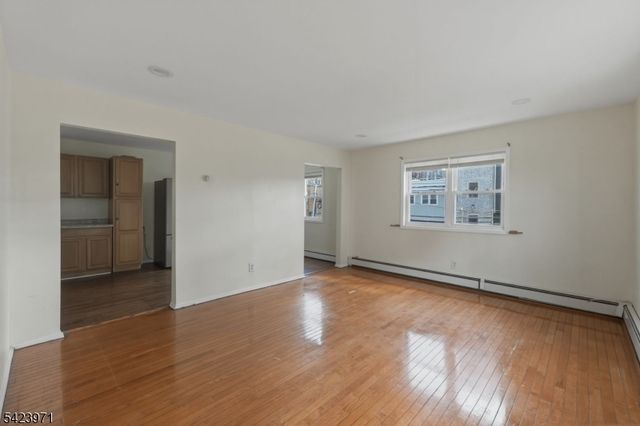 172 Carroll St, Paterson City, NJ 07501