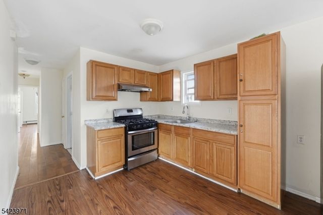 172 Carroll St, Paterson City, NJ 07501