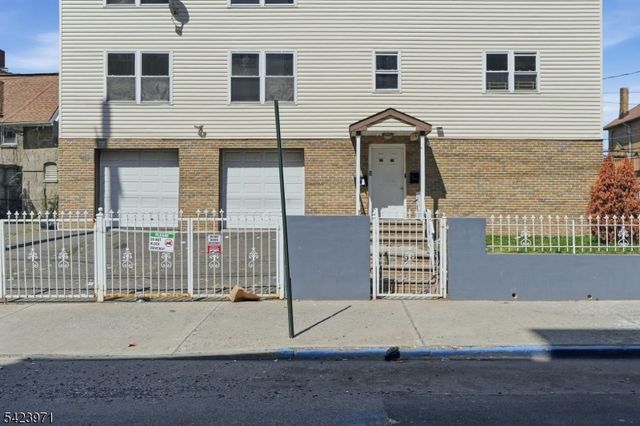 172 Carroll St, Paterson City, NJ 07501