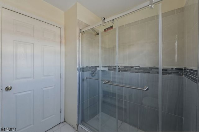 172 Carroll St, Paterson City, NJ 07501