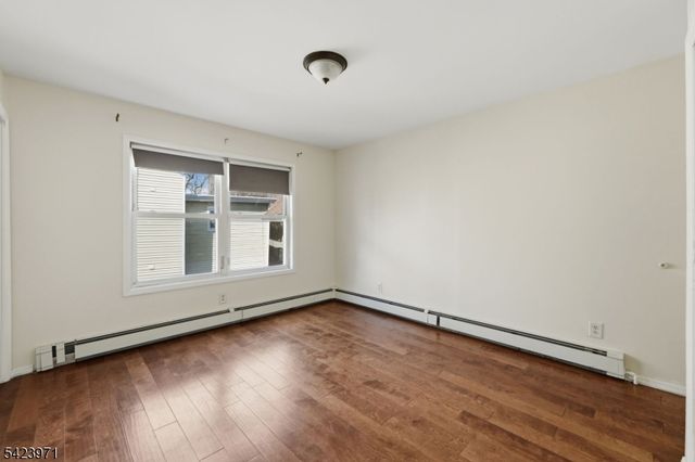 172 Carroll St, Paterson City, NJ 07501