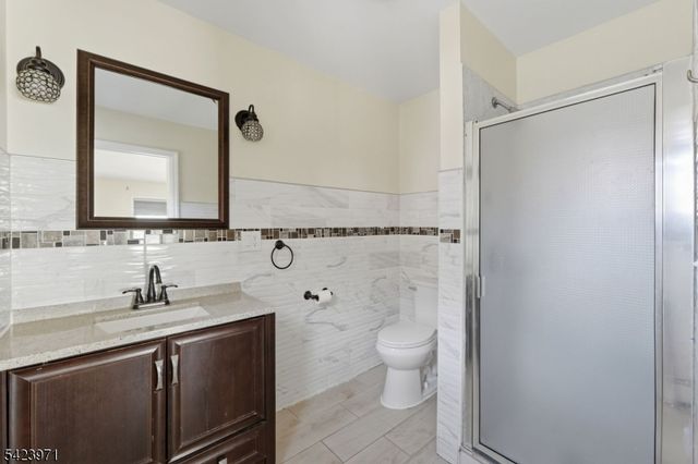 172 Carroll St, Paterson City, NJ 07501