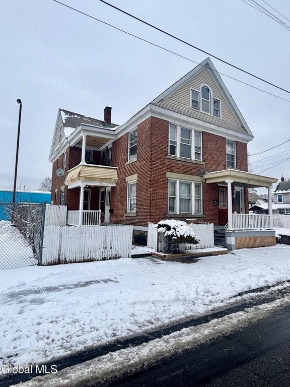 1 Chestnut Street, Schenectady, NY 12307