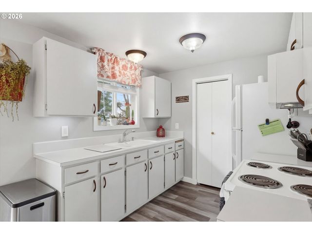 511 Ne 7TH St, Battle Ground, WA 98604