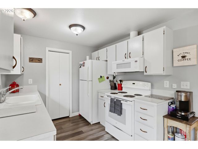 511 Ne 7TH St, Battle Ground, WA 98604