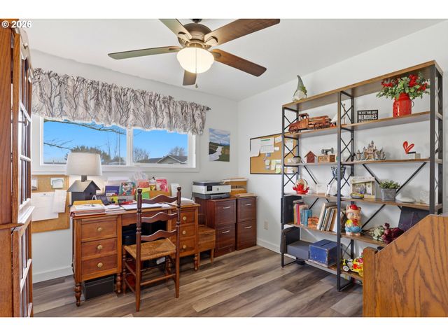 511 Ne 7TH St, Battle Ground, WA 98604