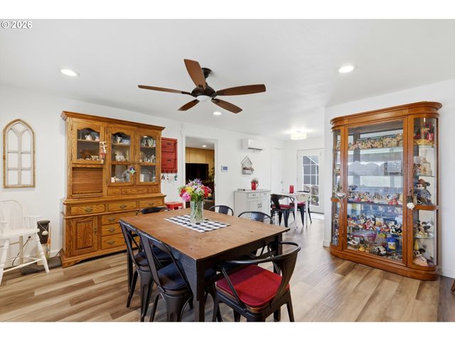 511 Ne 7TH St, Battle Ground, WA 98604