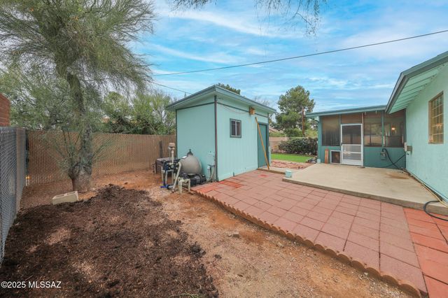 110 W Andrew Potter Street, Corona De Tucson, AZ 85641