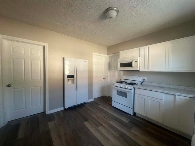 1276 Page Blvd, Springfield, MA 01104