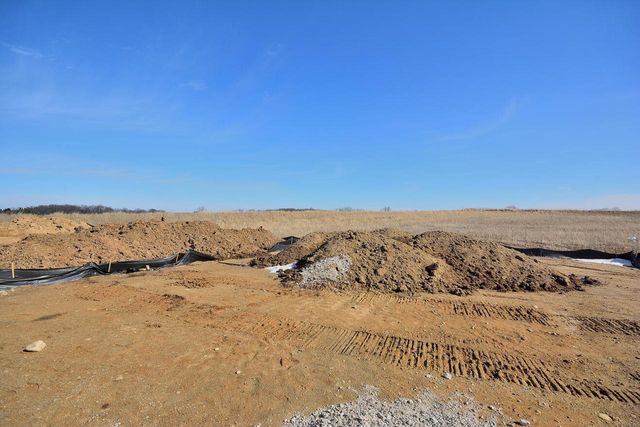 1187 Arrowood CIRCLE W, Oconomowoc, WI 53066