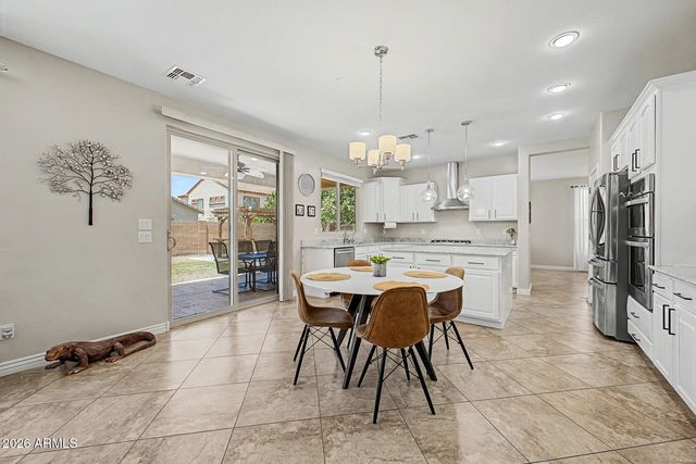 2176 E INDIAN WELLS Drive, Gilbert, AZ 85298