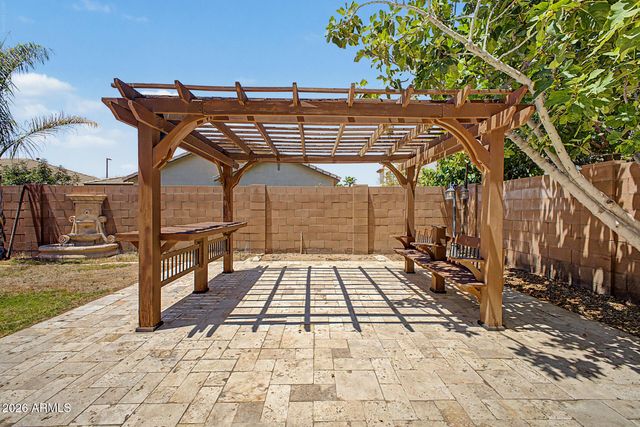 2176 E INDIAN WELLS Drive, Gilbert, AZ 85298
